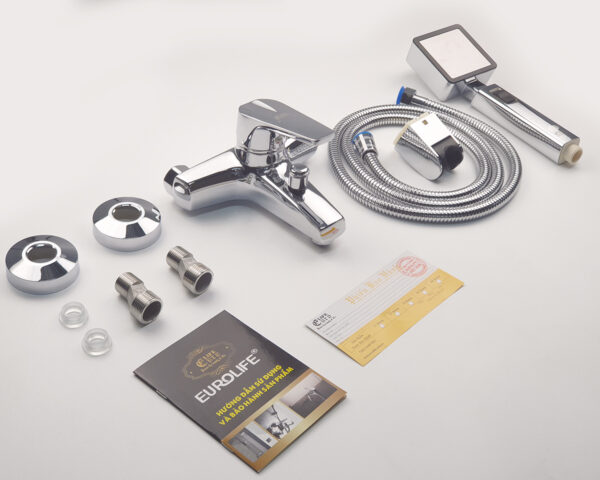 Hình ảnh bộ phụ kiện đầy đủ của củ sen Eurolife EL-IRIS 01, gồm củ sen, tay sen, dây sen, bát gác, chân sen, chụp chân sen và phiếu bảo hành.