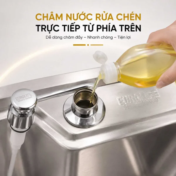 Châm dung dịch từ phía trên bình nước rửa chén Eurolife EL-BRC01