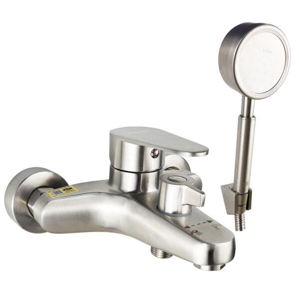 Hình đại diện củ sen Eurolife EL-LAVEN 01 chất liệu Inox SUS 304, bề mặt Inox nguyên thủy xước mờ, thiết kế bo tròn hiện đại, đi kèm tay sen tăng áp và phụ kiện đồng bộ.