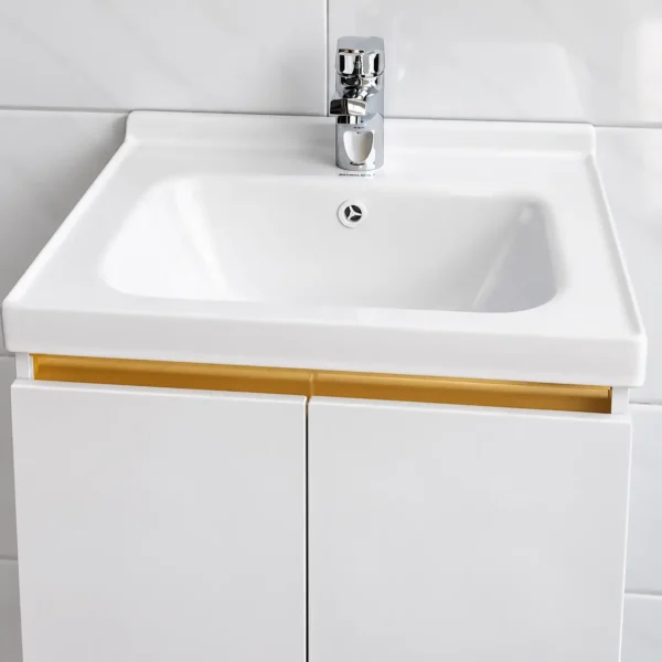 Chậu lavabo sứ liền mặt màu trắng của Eurolife BLV-IN04 kết hợp thân tủ Inox 304 hai cánh mở, thanh trang trí Nhôm Gold và thiết kế treo tường.