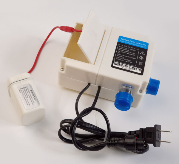 Hộp chứa pin đi kèm vòi lavabo cảm ứng Eurolife EL-A100 hỗ trợ nguồn DC 6V bằng 4 pin tiểu, giúp sản phẩm vận hành linh hoạt.