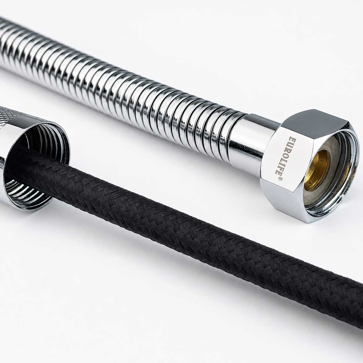 Lớp bố dù bên trong dây xịt Eurolife EL-X11-T gia cường cho ruột EPDM, hỗ trợ hạn chế giãn nở và biến dạng khi dẫn nước.