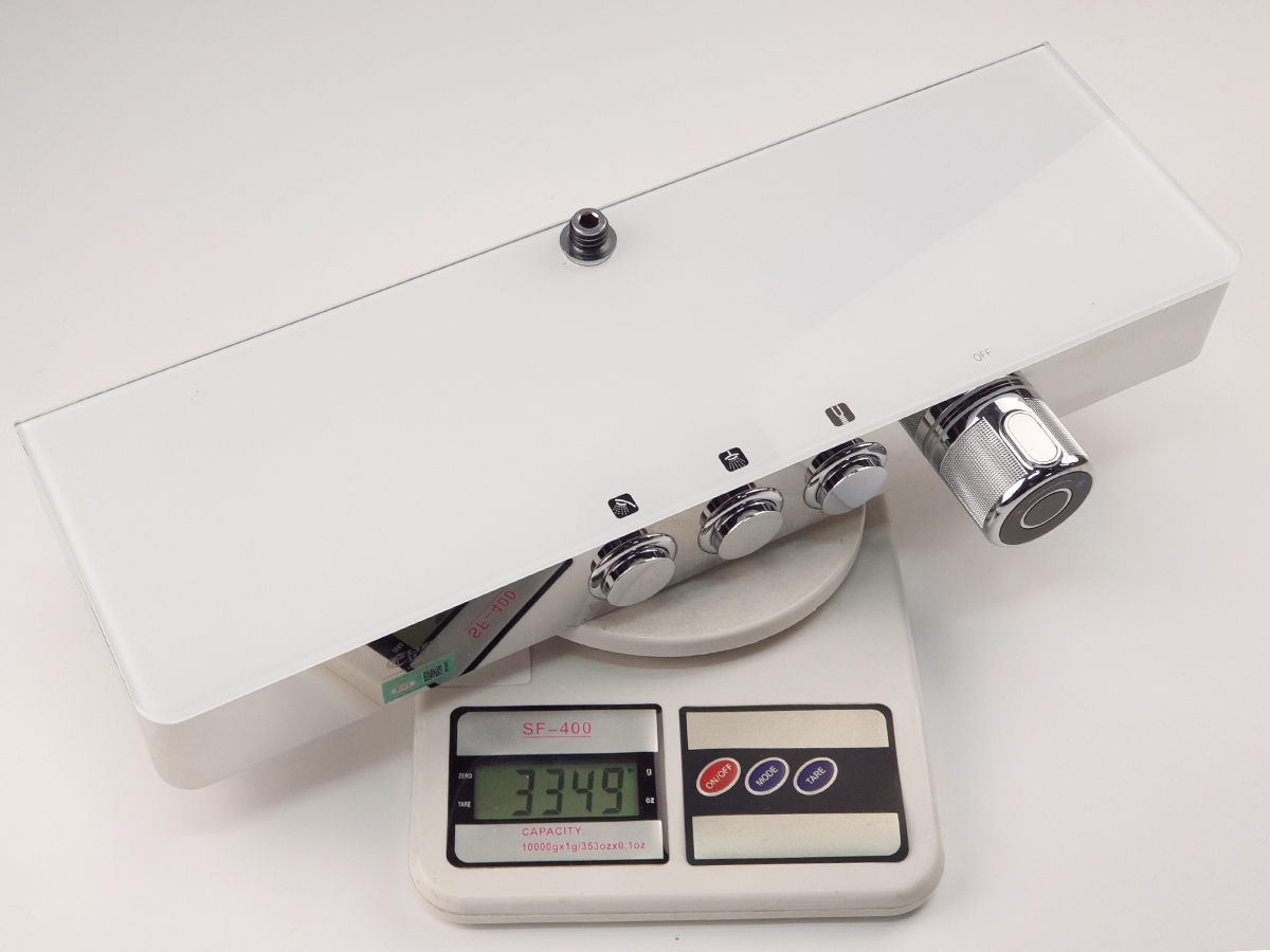 Củ sen Eurolife EL-SC907 có trọng lượng khoảng 3349g, cấu tạo thân đồng, vỏ Inox và mặt kiếng cường lực, mang lại cảm giác chắc chắn khi lắp đặt và sử dụng.